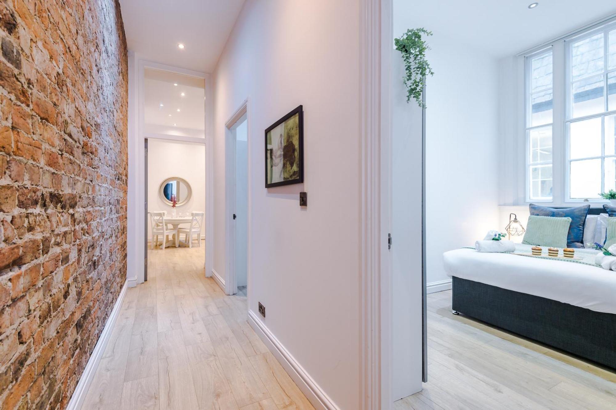 Modern 2-bedroom In The Heart Of Centre