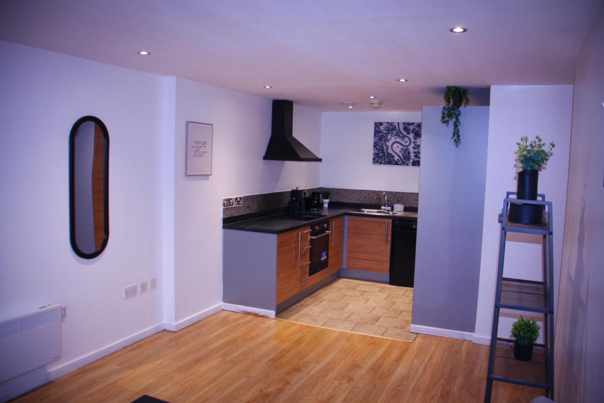 Free Parking Centre 2 Bed 2 Bathroom * Liverpool