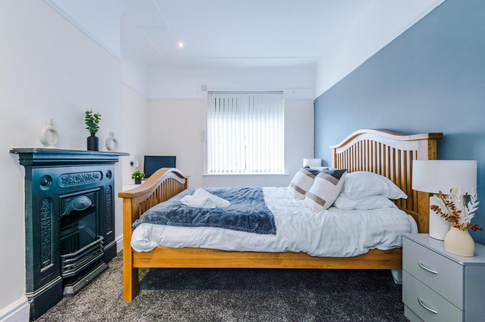 Holiday home Air Host & - Cherry Lane Hideaway - 3br Liverpool