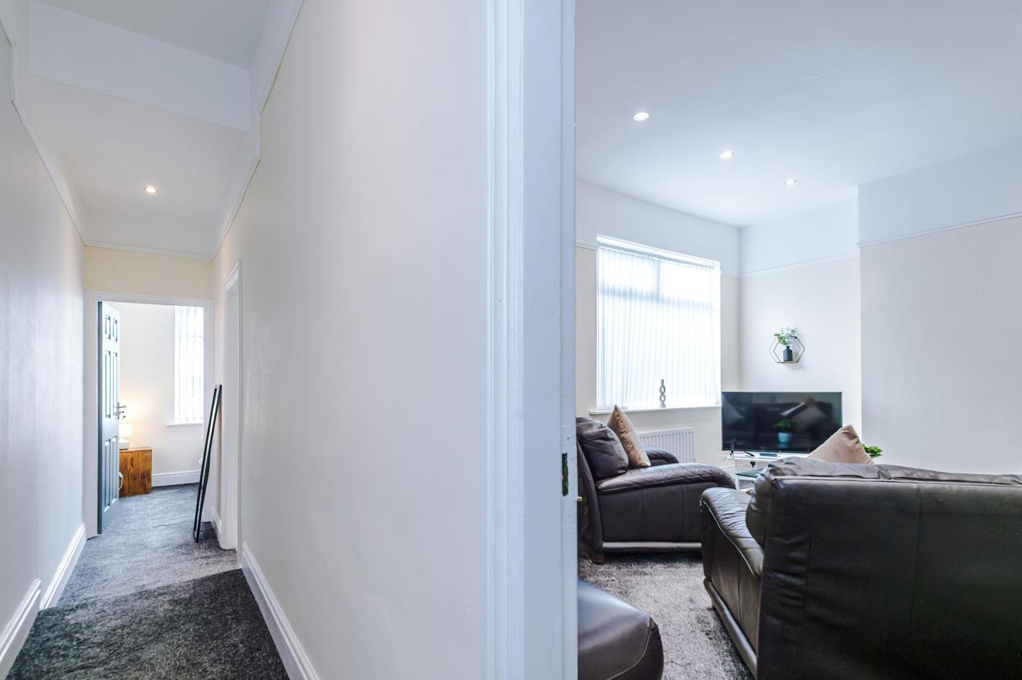 Air Host & - Cherry Lane Hideaway - 3br Holiday home *
