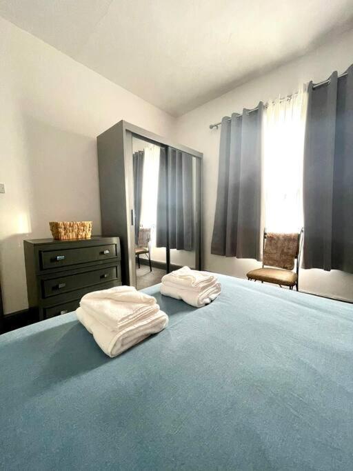 Cozy House With Multigamestable At Anfield Holiday home *