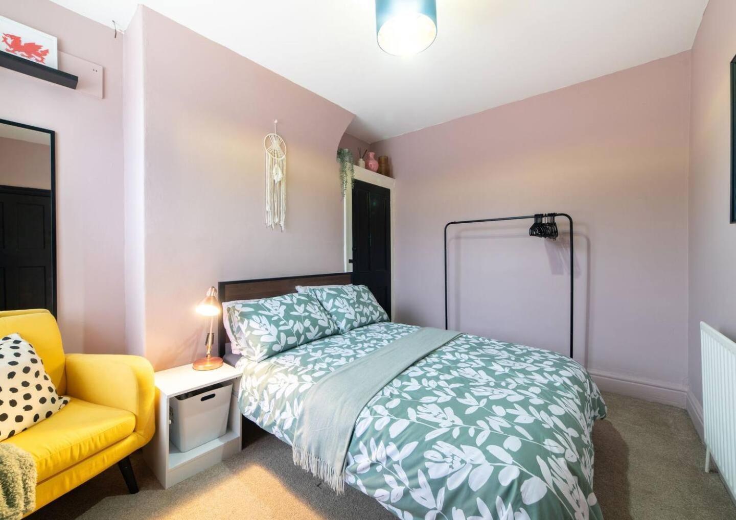 Work-Friendly Seftonpenny Lane Free Parking Liverpool