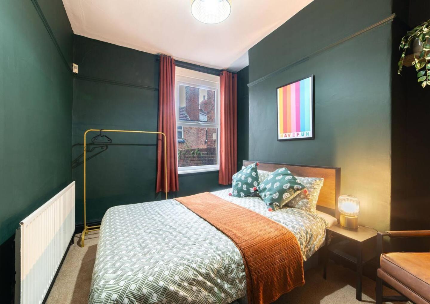 Work-Friendly Seftonpenny Lane Free Parking * Liverpool