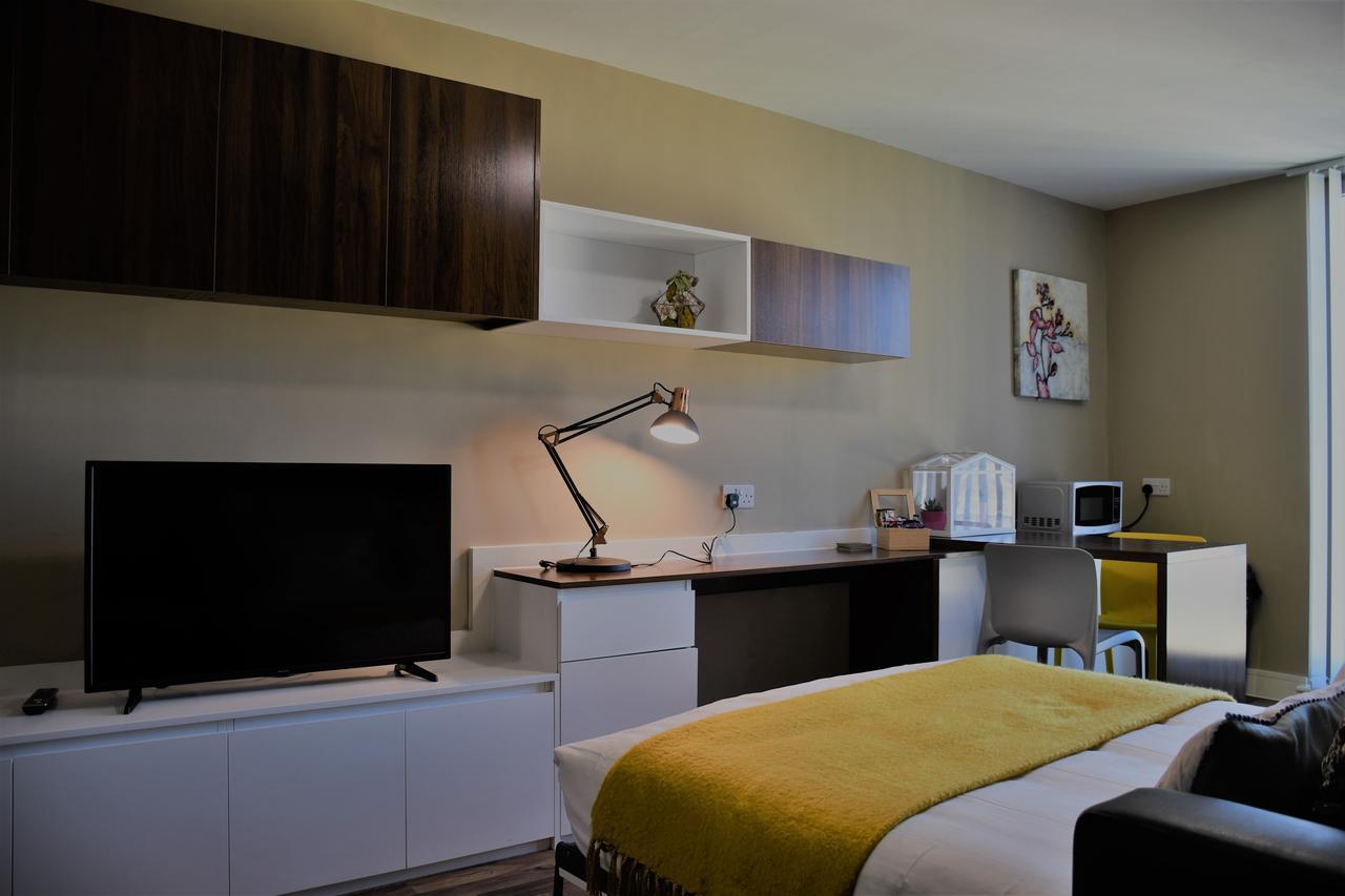 Apartment Pembroke