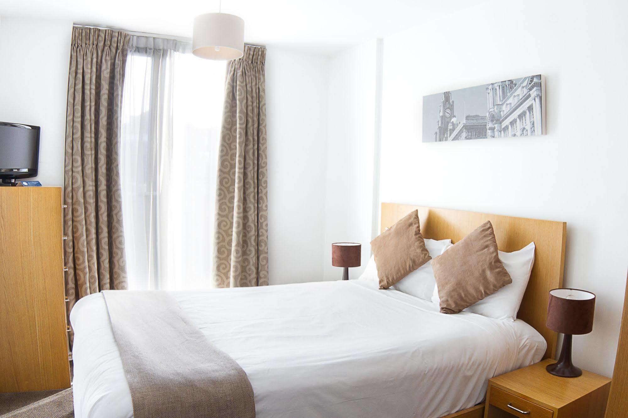 Aparthotel Cove Paradise Street