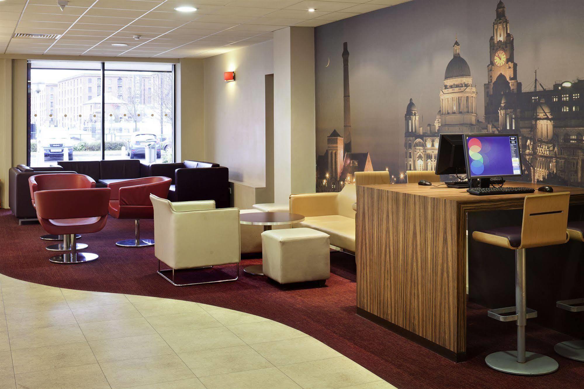 Hotel Ibis Centre Dock - One 3*