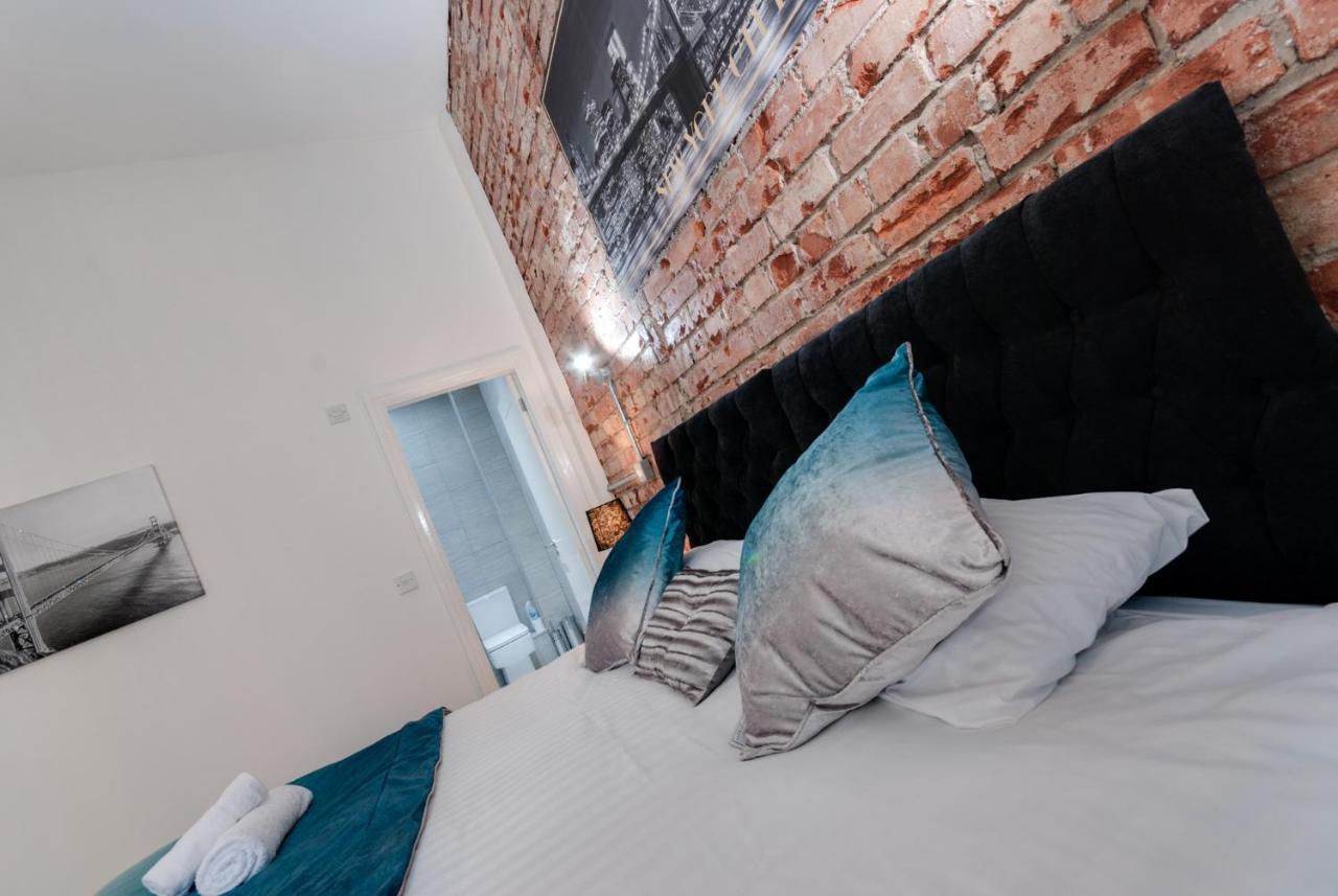 Duke Street Aparthotel 4*
