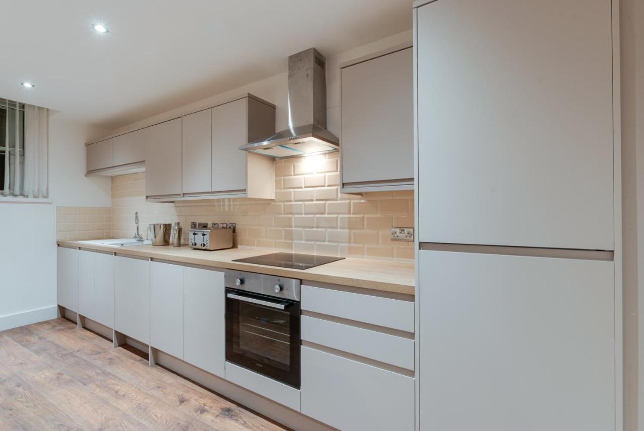 Matthew Street Apart 4*